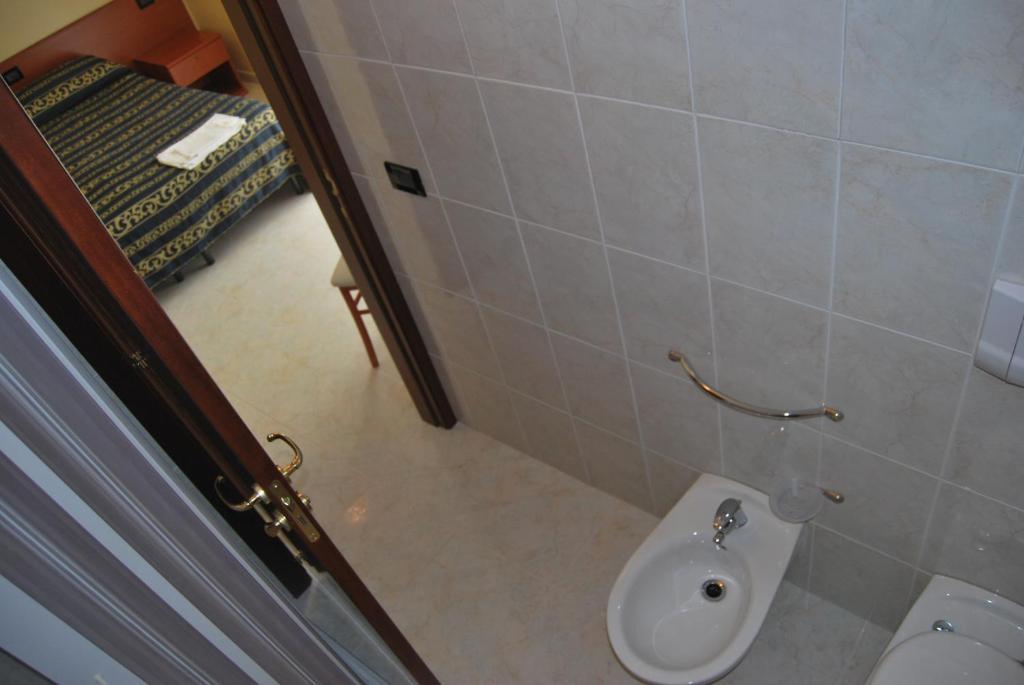 Hotel Il Chierichetto San Giovanni Rotondo Pokoj fotografie